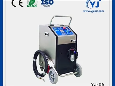 ניקוי ציוד פרמצבטי: כיצד קרח יבש עומד בתקני היגיינה מחמירים